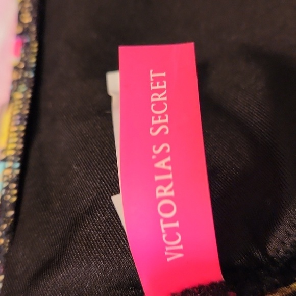 Victoria's Secret Black Paisley Halter Bikini Top Size M - Picture 7 of 10